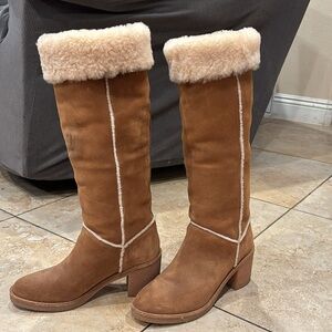 UGG Australia Fur heels Boots 18 inches size 8.5